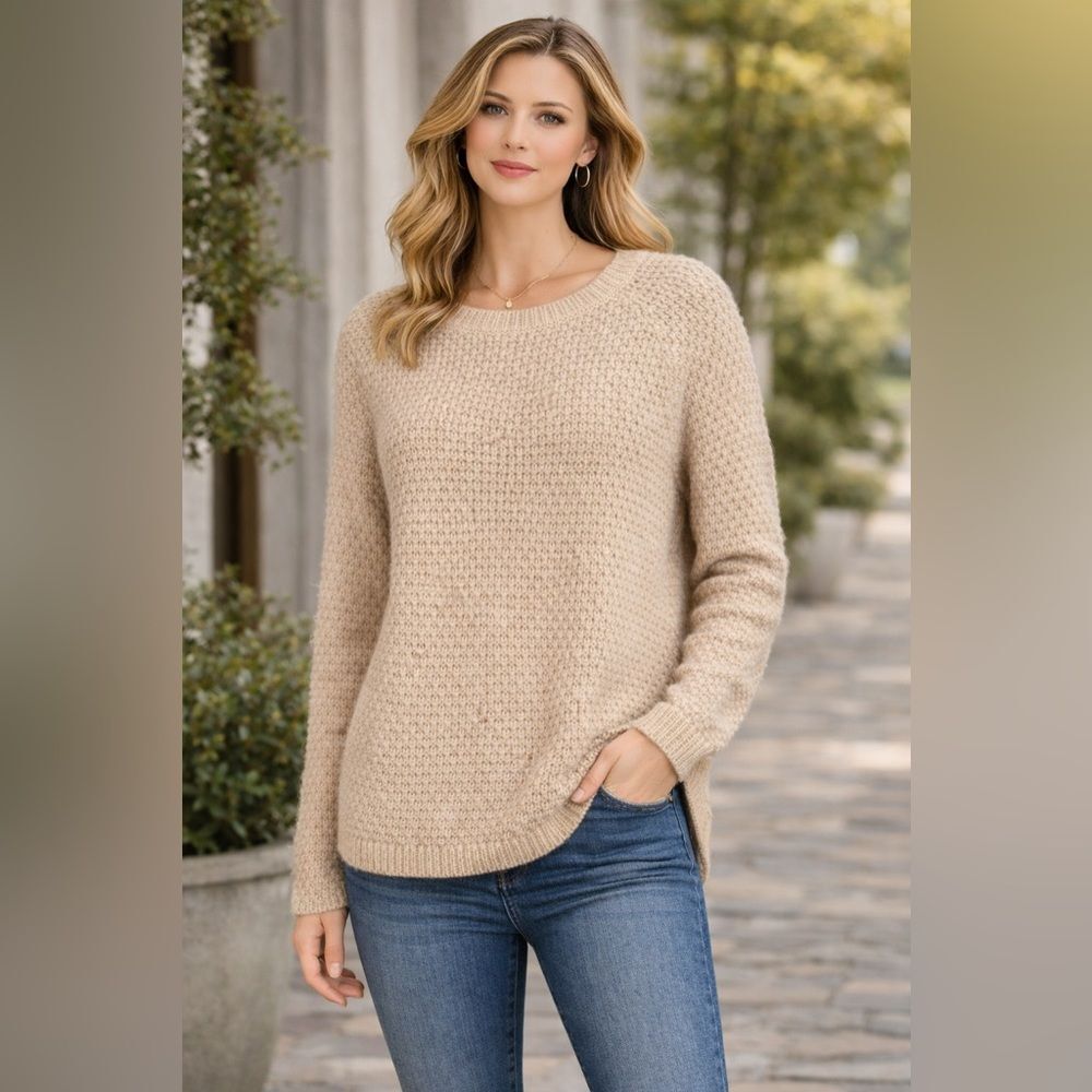 St. John's Bay Pullover Sweater Women's Size S TAN color